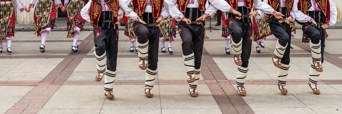 Geleneksel Halk Danslarıyla Okul Etkinliği Yapmak